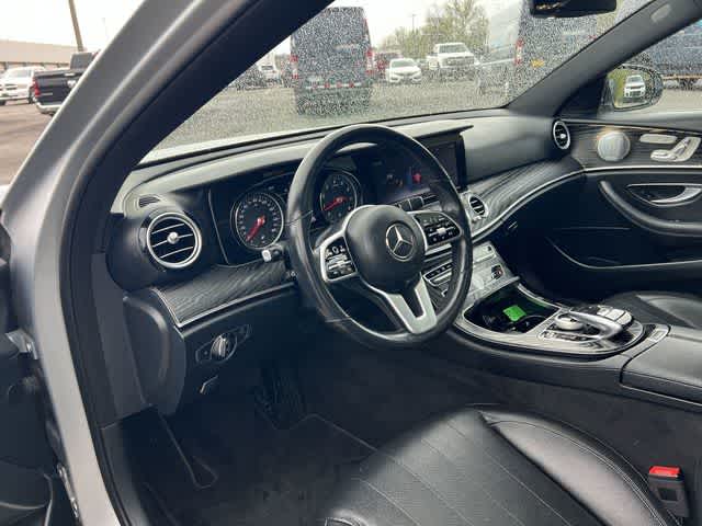 Thumbnail: 2019 Mercedes-Benz E-Class - 18
