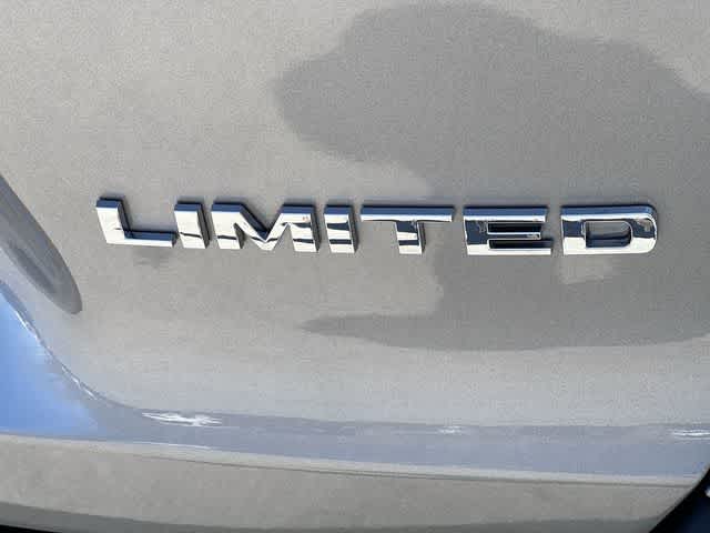 Thumbnail: 2019 Jeep Cherokee - 10