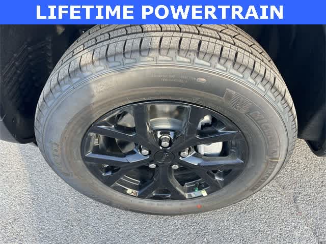 Thumbnail: 2025 Jeep Grand Cherokee - 12