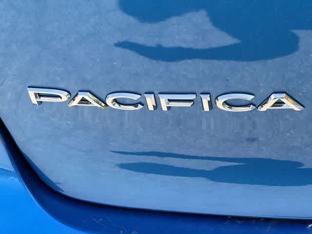 Thumbnail: 2027 Chrysler Pacifica - 19