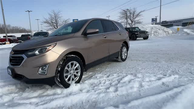 Thumbnail: 2018 Chevrolet Equinox - 4