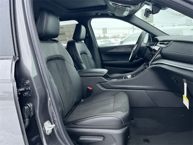 Thumbnail: 2025 Jeep Grand Cherokee - 19