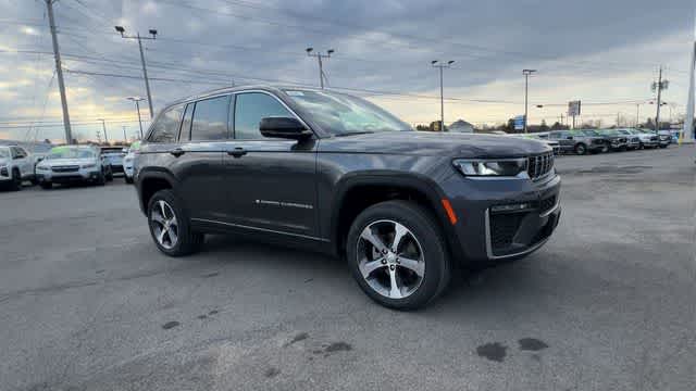Thumbnail: 2026 Jeep Grand Cherokee - 2