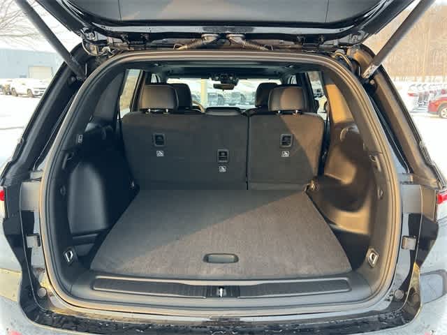 Thumbnail: 2025 Jeep Grand Cherokee - 24