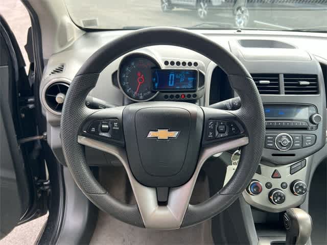Thumbnail: 2015 Chevrolet Sonic - 17