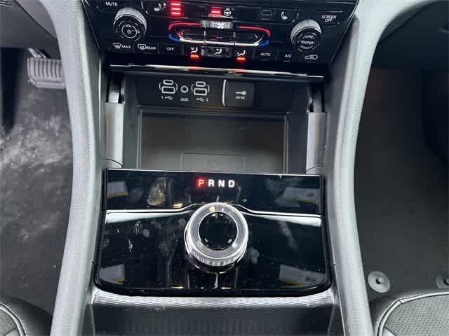 Thumbnail: 2025 Jeep Grand Cherokee - 22