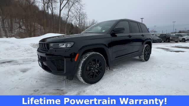 Thumbnail: 2026 Jeep Grand Cherokee - 4