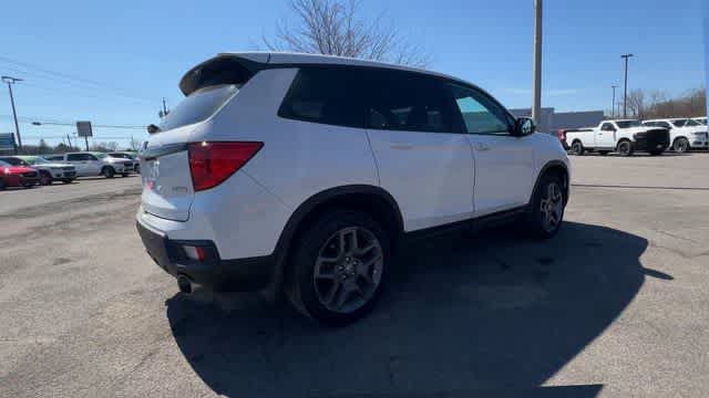 Thumbnail: 2023 Honda Passport - 8