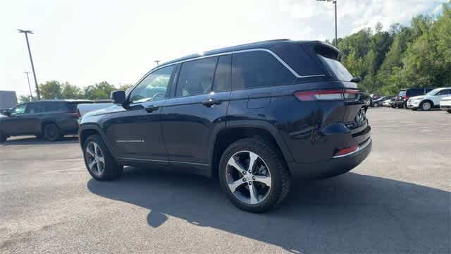 Thumbnail: 2022 Jeep Grand Cherokee - 6