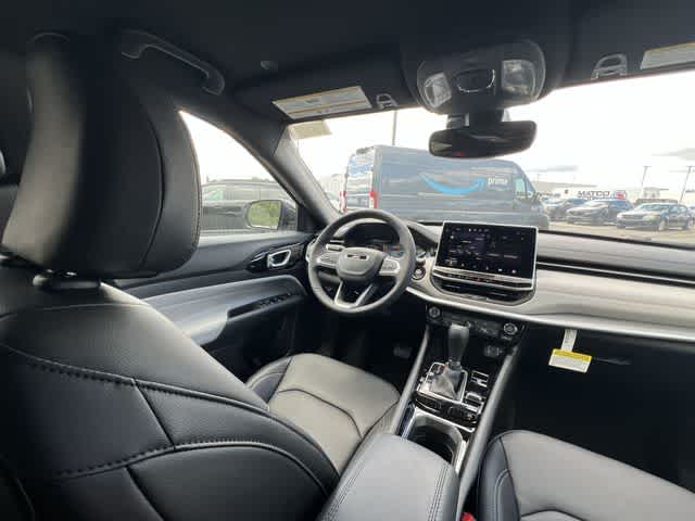 Thumbnail: 2026 Jeep Compass - 17