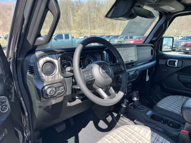 Thumbnail: 2026 Jeep Wrangler - 10
