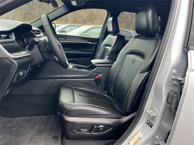 Thumbnail: 2025 Jeep Grand Cherokee - 15