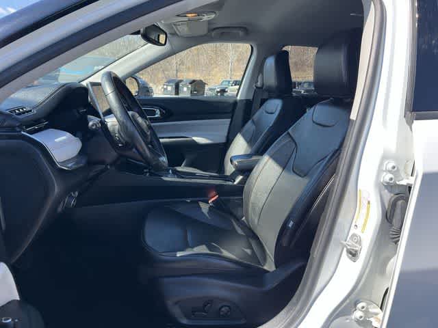 Thumbnail: 2022 Jeep Compass - 15