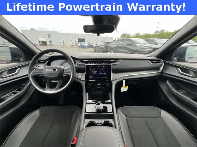 Thumbnail: 2025 Jeep Grand Cherokee - 14