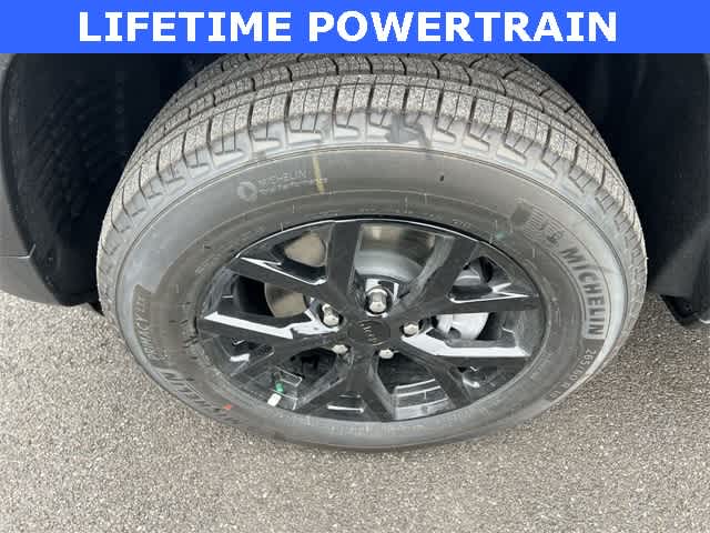 Thumbnail: 2025 Jeep Grand Cherokee - 12