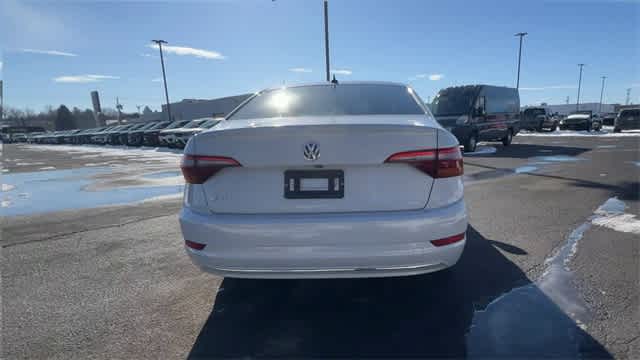 Thumbnail: 2019 Volkswagen Jetta - 7