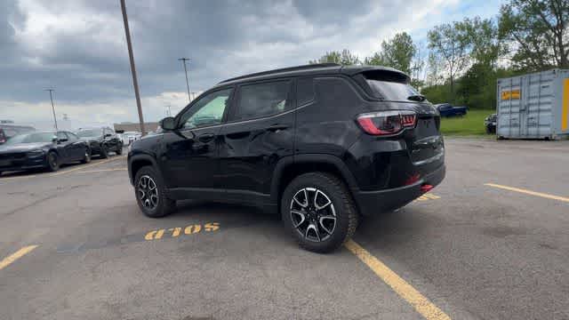 Thumbnail: 2026 Jeep Compass - 6