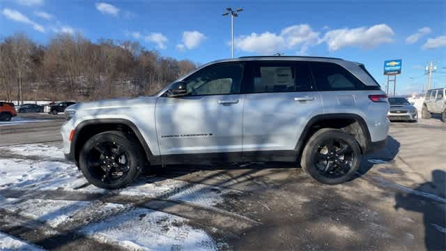 Thumbnail: 2025 Jeep Grand Cherokee - 5