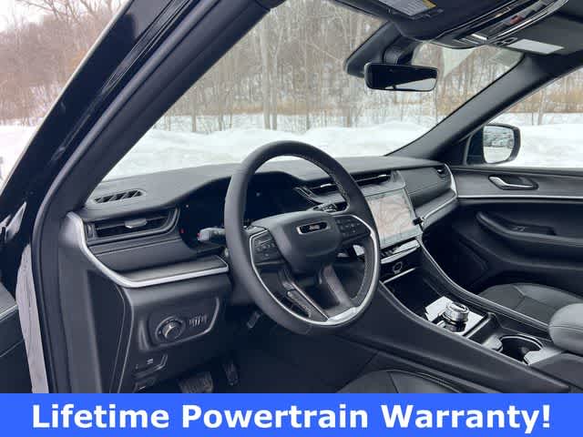 Thumbnail: 2026 Jeep Grand Cherokee - 10