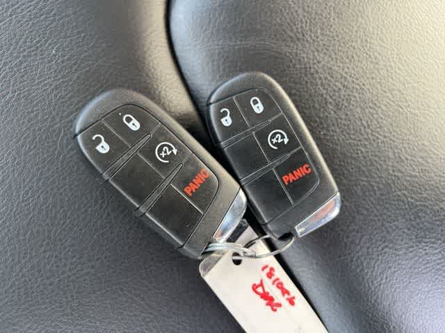 Thumbnail: 2022 Jeep Renegade - 25