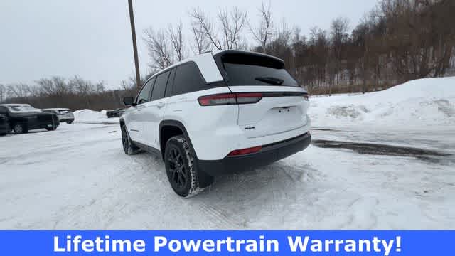 Thumbnail: 2026 Jeep Grand Cherokee - 6