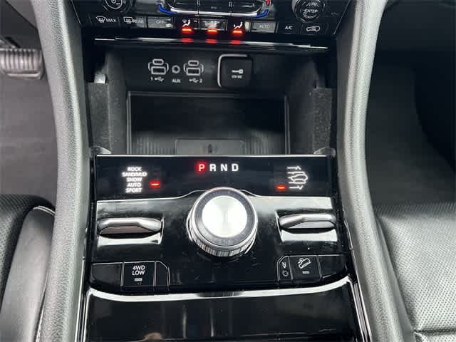 Thumbnail: 2022 Jeep Grand Cherokee - 22