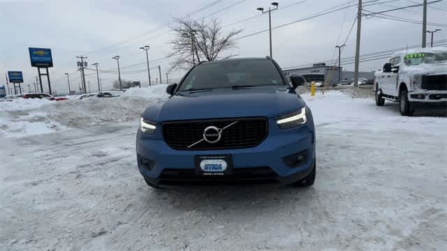 Thumbnail: 2020 Volvo XC40 - 3
