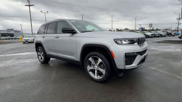 Thumbnail: 2026 Jeep Grand Cherokee - 2