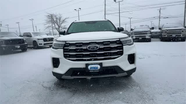 Thumbnail: 2025 Ford Explorer - 3