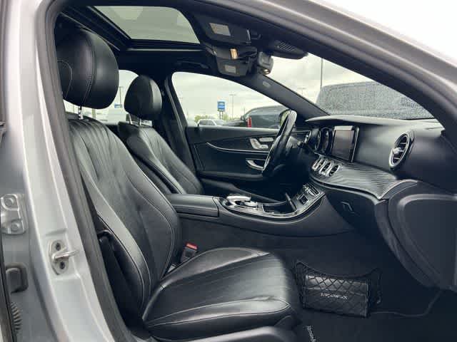 Thumbnail: 2019 Mercedes-Benz E-Class - 27