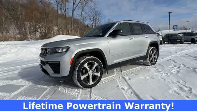 Thumbnail: 2026 Jeep Grand Cherokee - 4