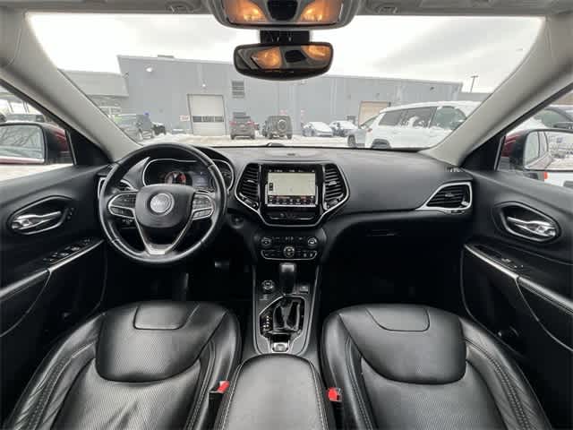Thumbnail: 2019 Jeep Cherokee - 14