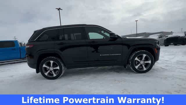Thumbnail: 2026 Jeep Grand Cherokee - 9