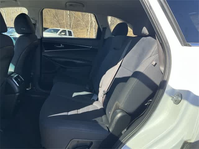 Thumbnail: 2020 Kia Sorento - 17