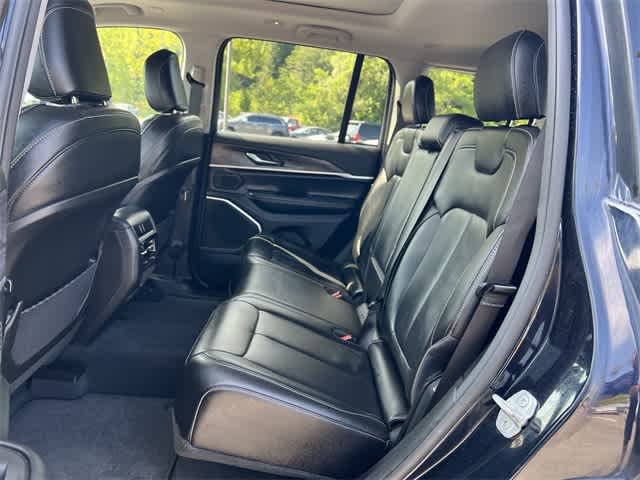 Thumbnail: 2022 Jeep Grand Cherokee - 17