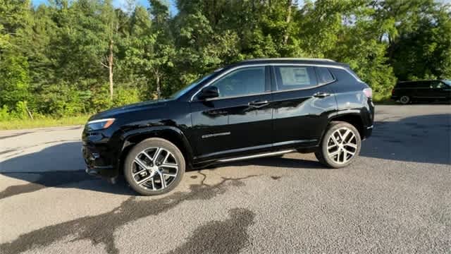 Thumbnail: 2024 Jeep Compass - 4