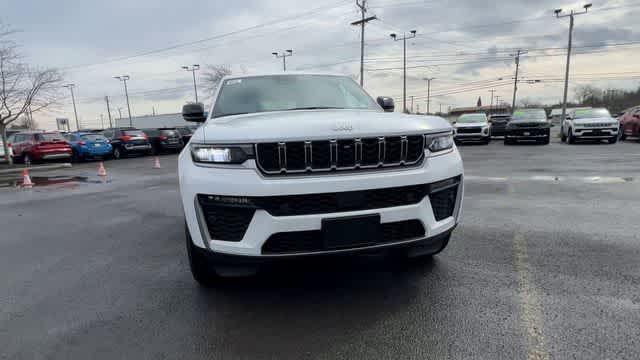 Thumbnail: 2026 Jeep Grand Cherokee - 3