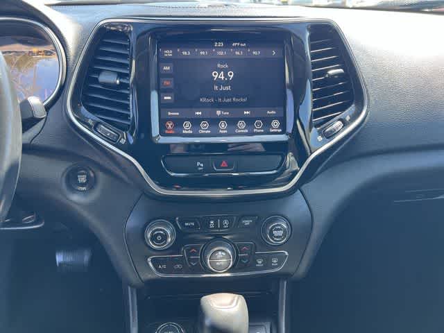 Thumbnail: 2019 Jeep Cherokee - 20