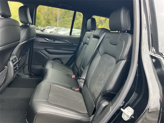 Thumbnail: 2025 Jeep Grand Cherokee - 17