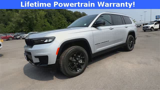 Thumbnail: 2025 Jeep Grand Cherokee L - 4