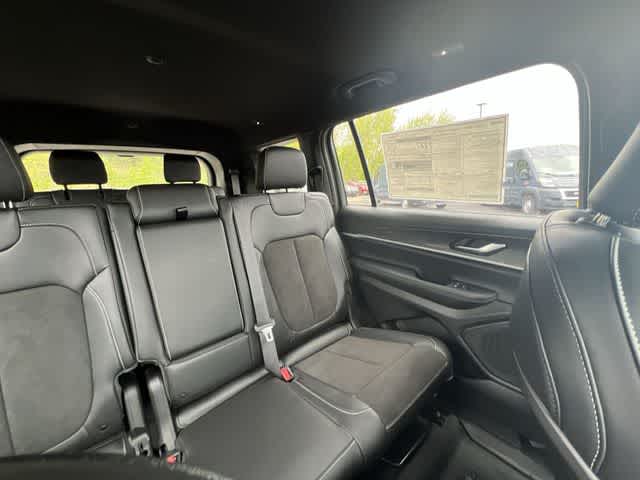 Thumbnail: 2026 Jeep Grand Cherokee L - 15