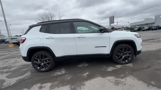 Thumbnail: 2026 Jeep Compass - 9