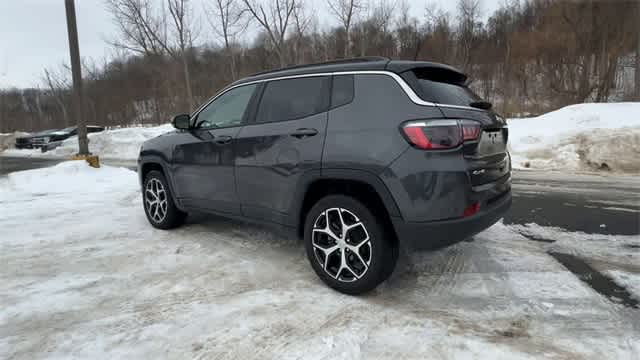 Thumbnail: 2024 Jeep Compass - 6