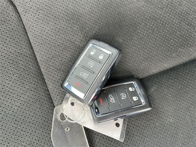 Thumbnail: 2025 Jeep Grand Cherokee - 25