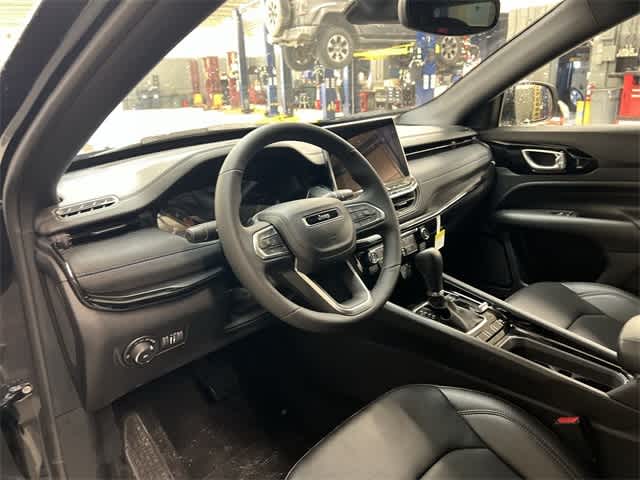 Thumbnail: 2026 Jeep Compass - 10