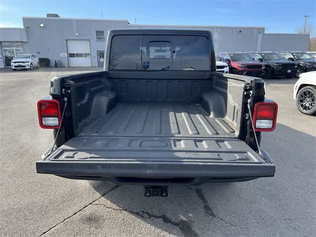 Thumbnail: 2025 Jeep Gladiator - 24