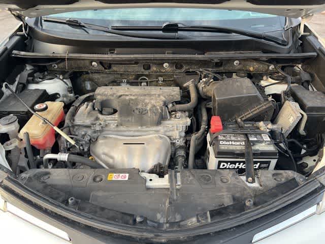 Thumbnail: 2018 Toyota RAV4 - 9