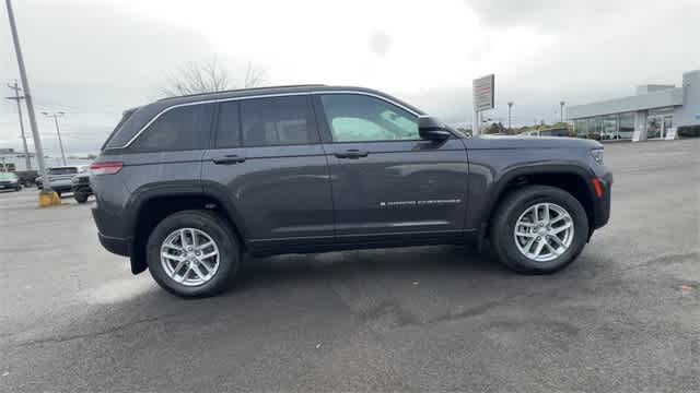 Thumbnail: 2025 Jeep Grand Cherokee - 9