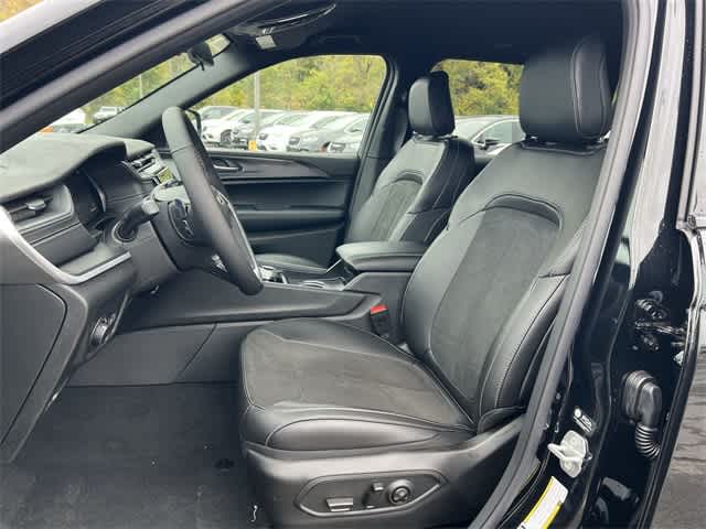 Thumbnail: 2025 Jeep Grand Cherokee - 15