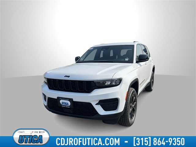 2025 Jeep Grand Cherokee Laredo Hero Image